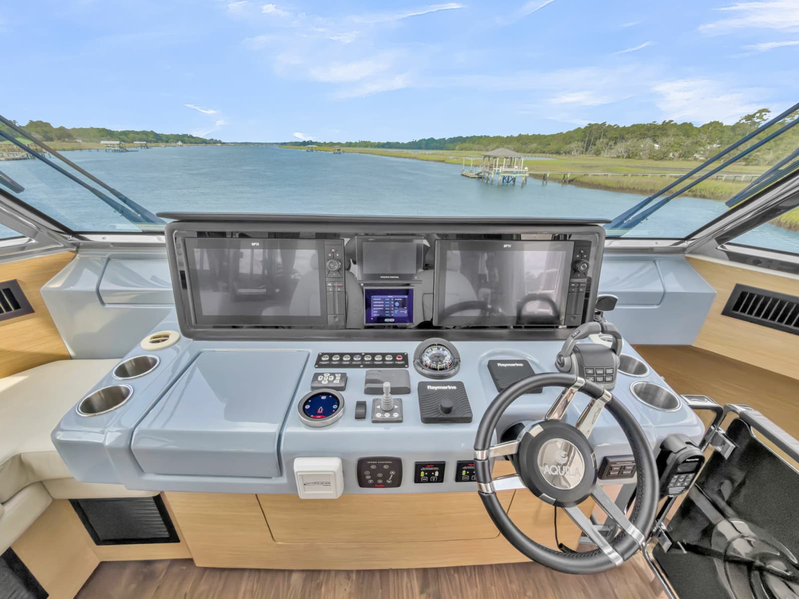 2025 Aquila 54 Yacht