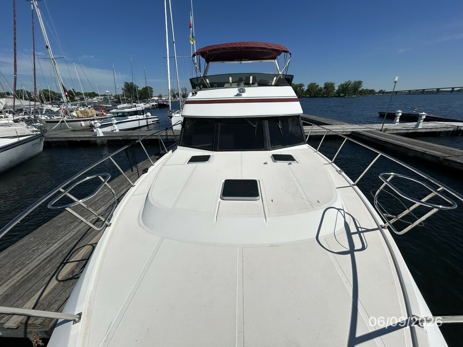 44' High Tech foredeck aft