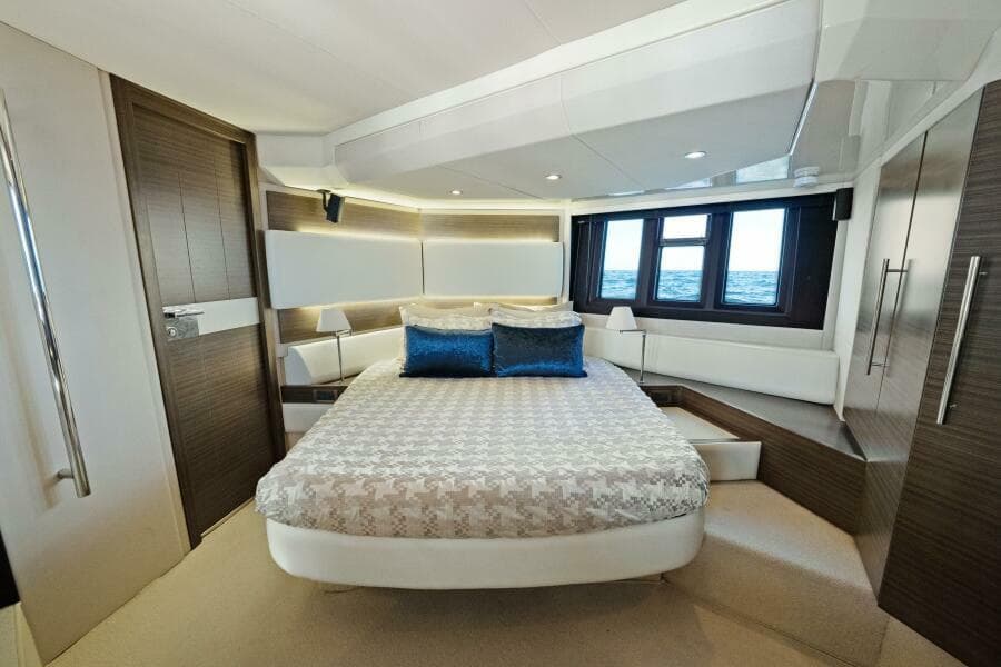 2017 Azimut 60 Flybridge