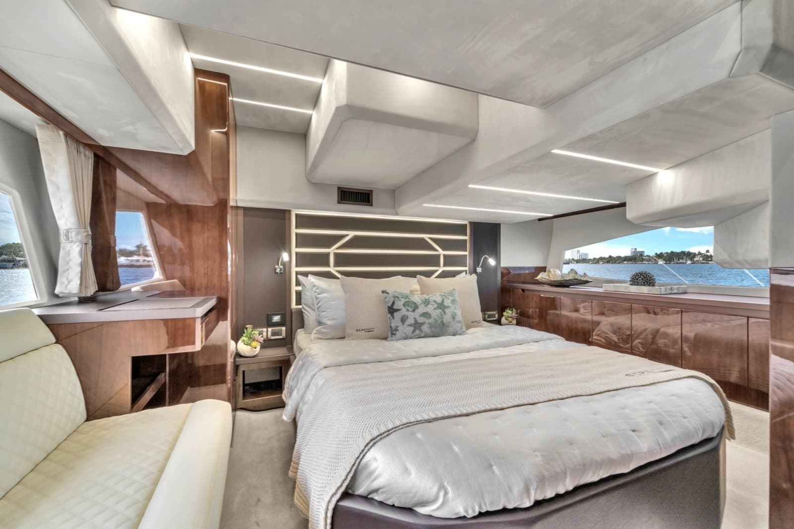 2023 Galeon 425 HTS