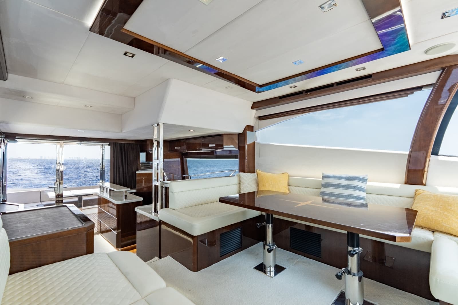 2017 Galeon 550 Fly
