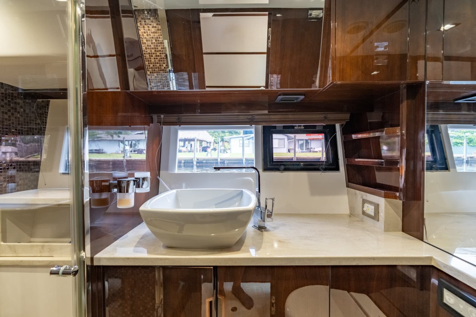 2017 Galeon 550 Fly