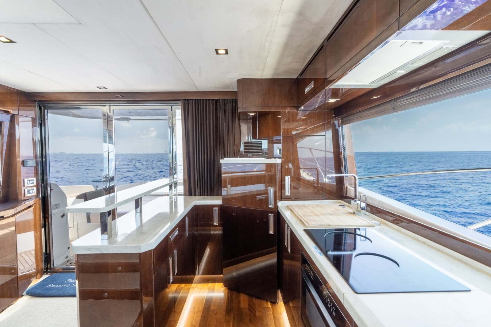 2017 Galeon 550 Fly