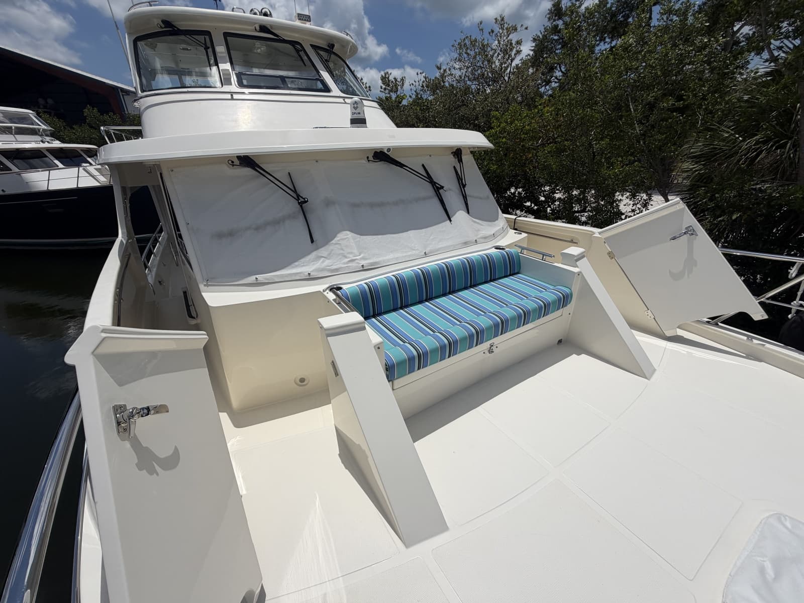 2025 Marlow Explorer 53E