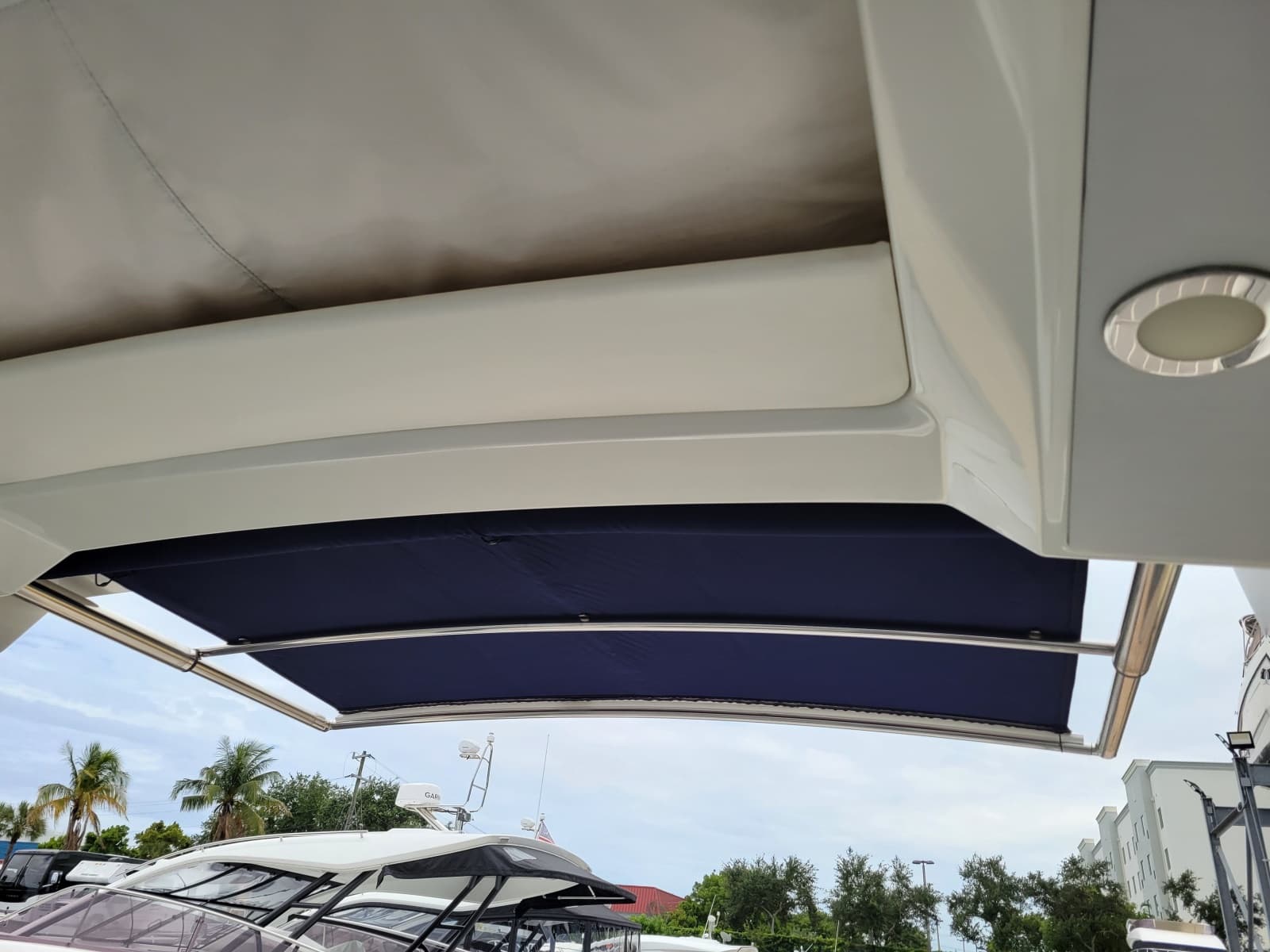 2019 Formula 350 Crossover Bowrider