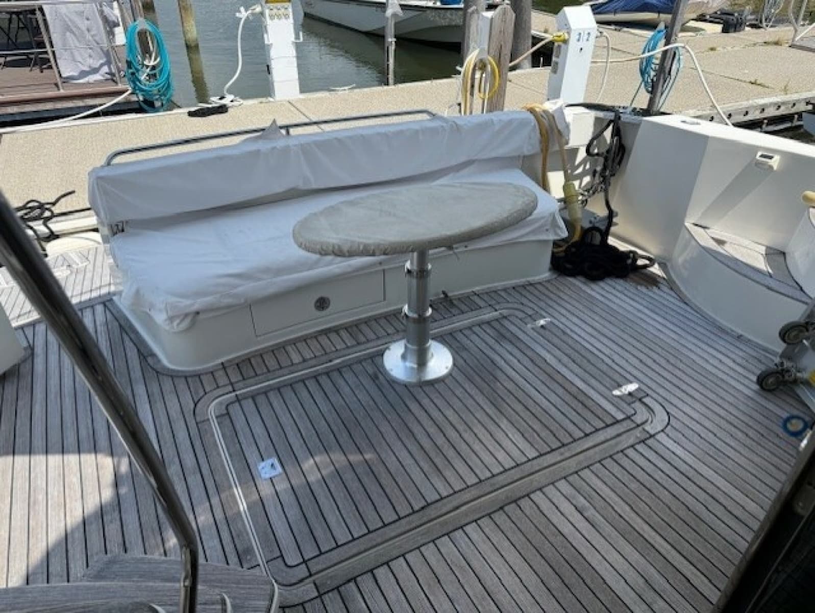 aft cockpit