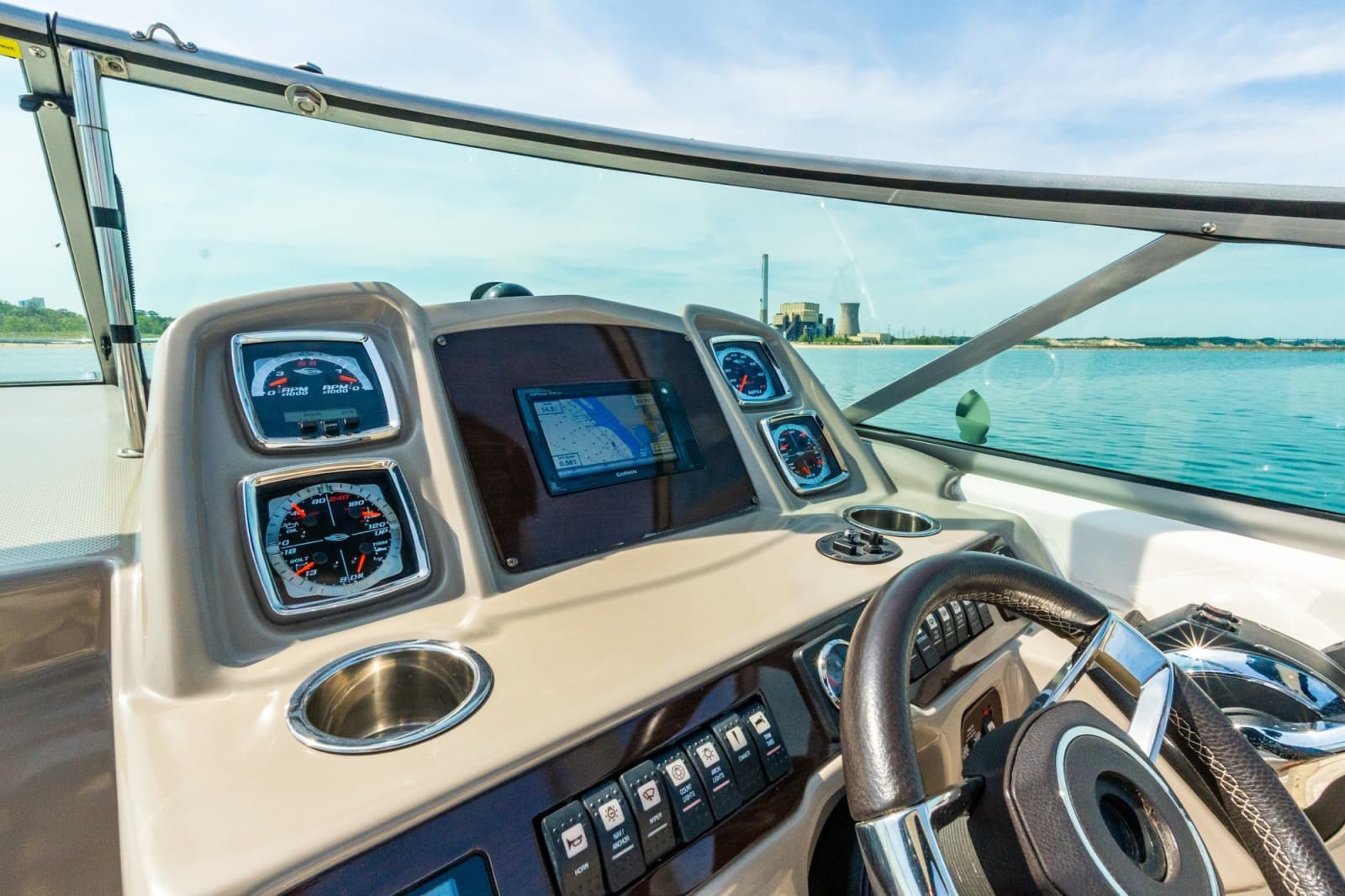 2016 Chaparral 290 Signature