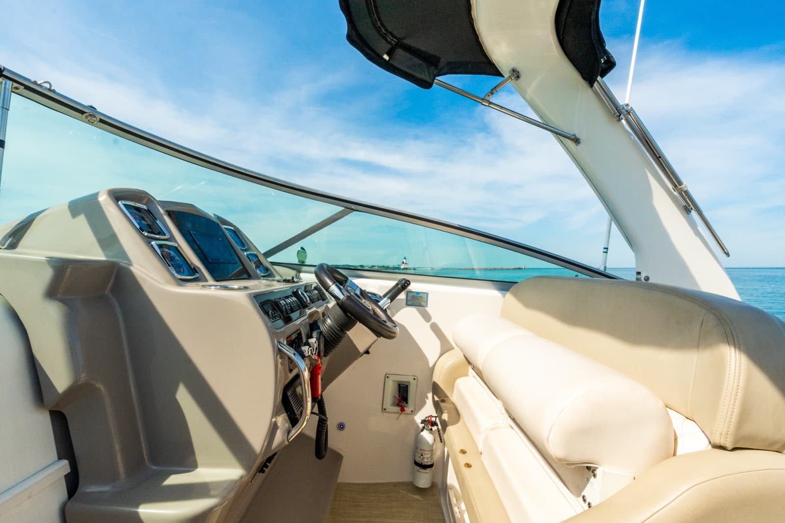 2016 Chaparral 290 Signature
