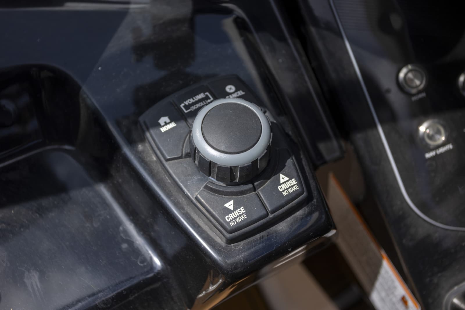 2024 Yamaha Boats 275 SE