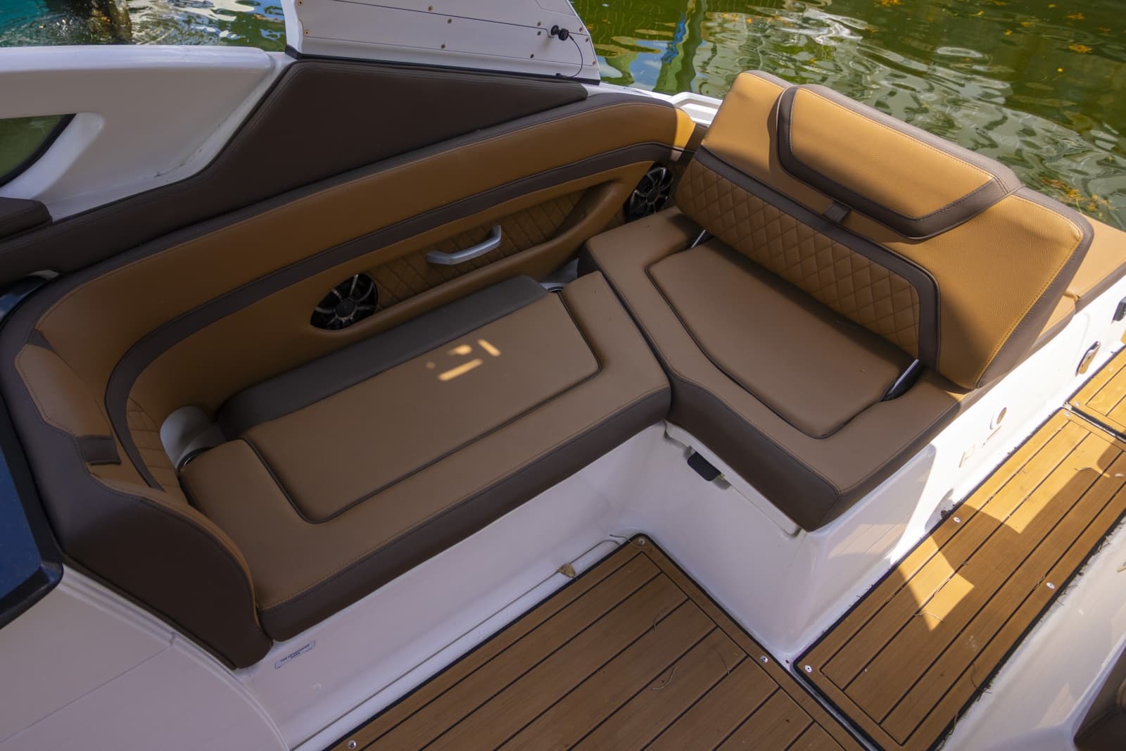 2024 Yamaha Boats 275 SE