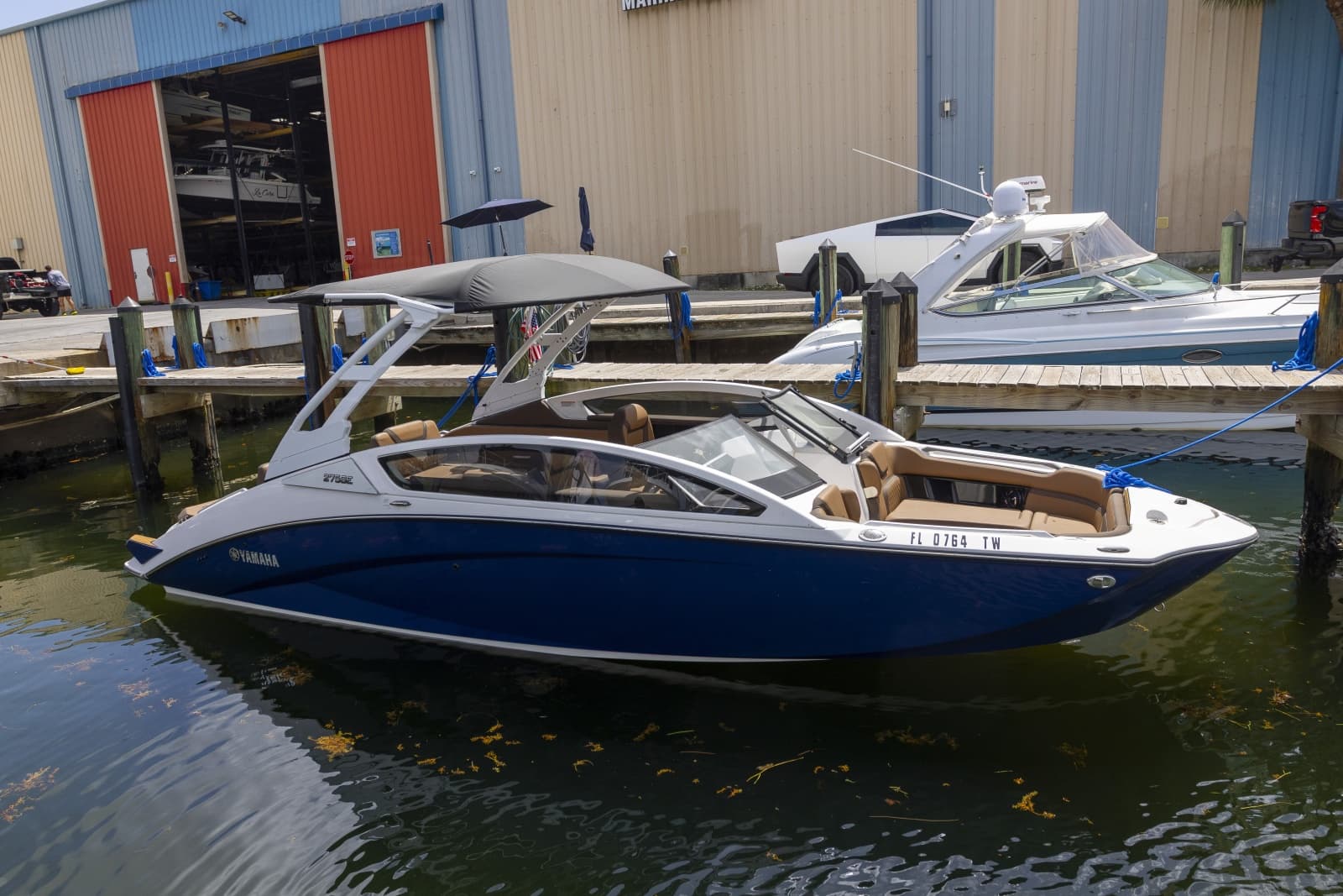 2024 Yamaha Boats 275 SE