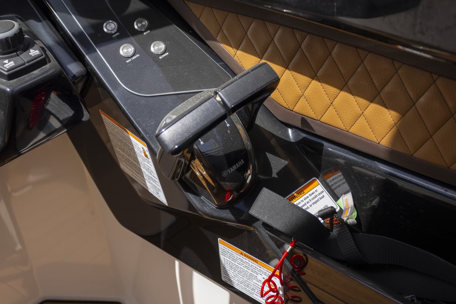 2024 Yamaha Boats 275 SE