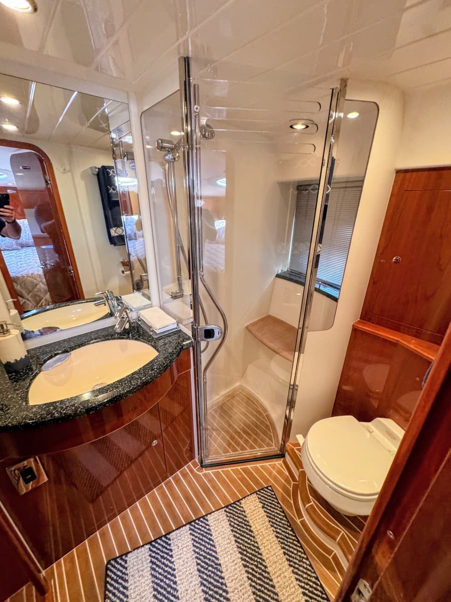 2004 Viking Princess V58