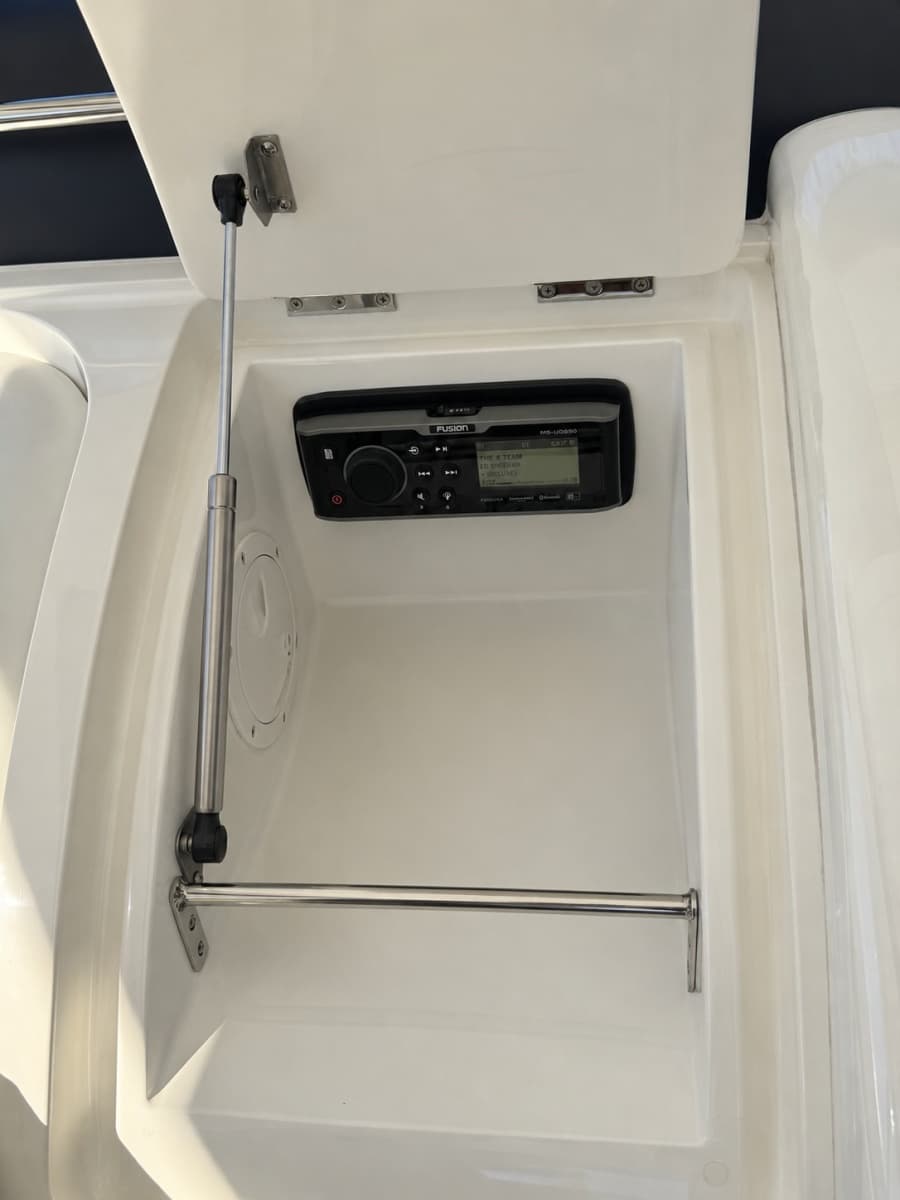 2004 Viking Princess V58