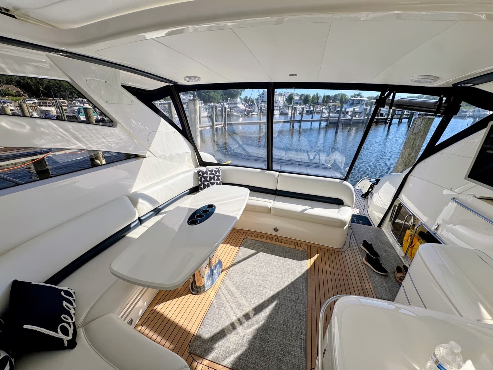 2004 Viking Princess V58