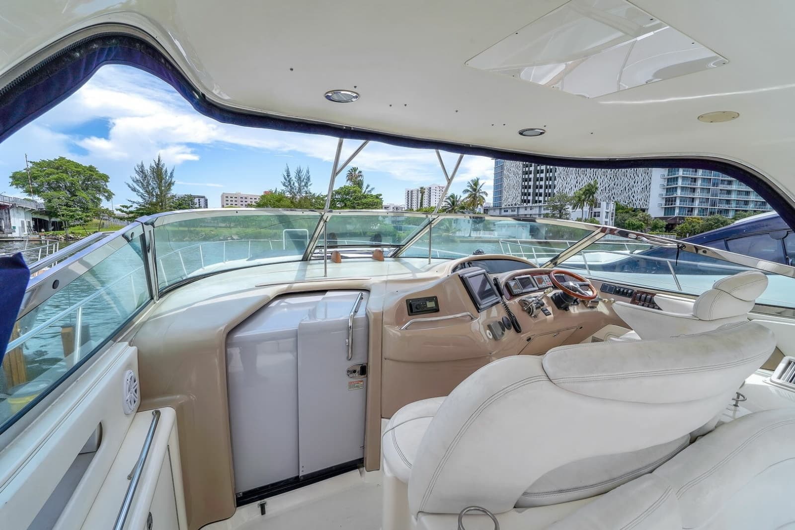 2004 Sea Ray 460 Sundancer