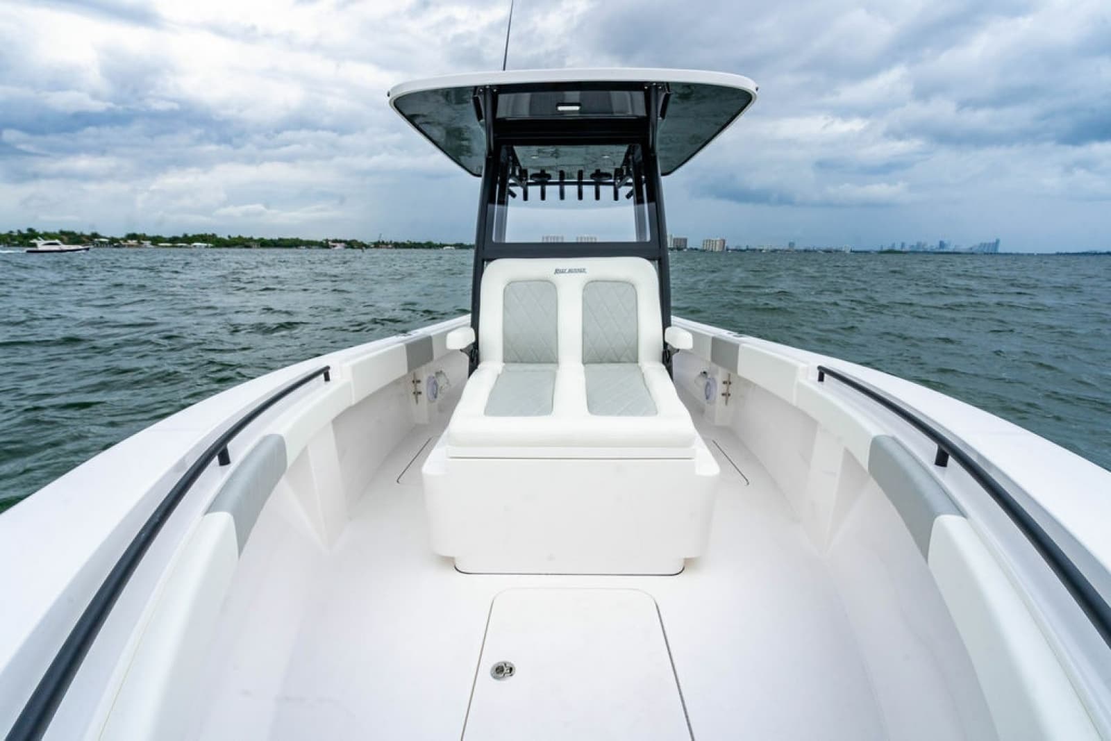 2027 Reef Runner 280