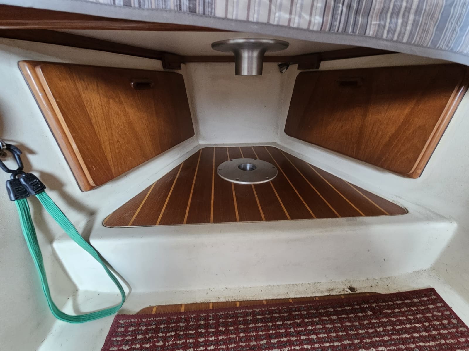 2000 Mainship Pilot 30