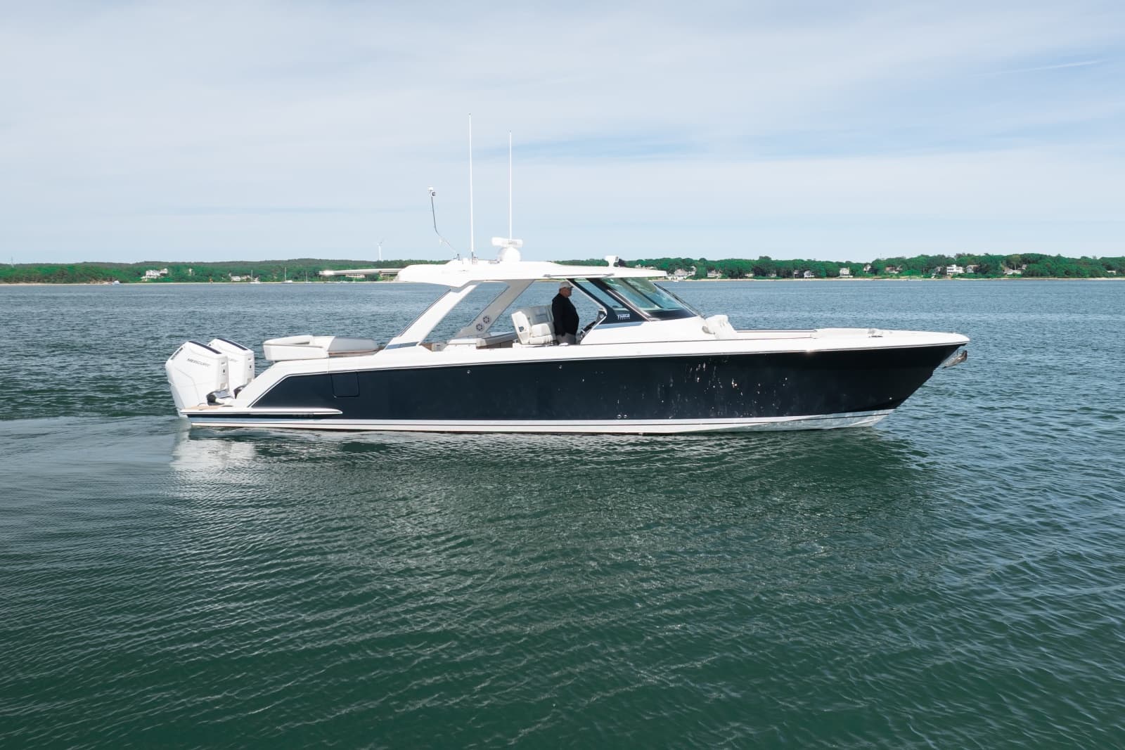 2024 Tiara Sport 43LS