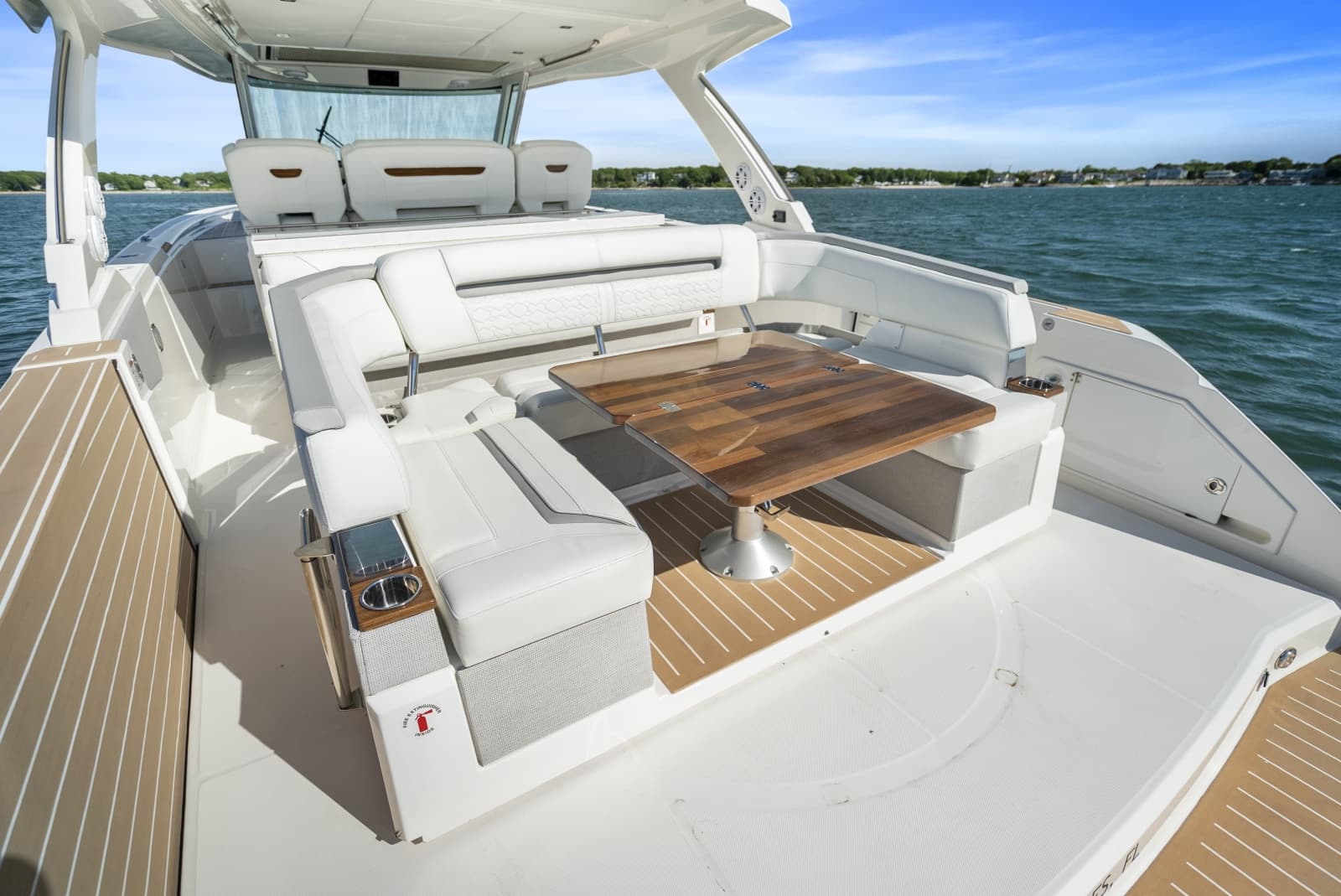 2024 Tiara Sport 43LS