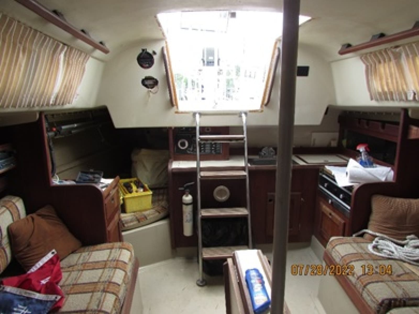 1982 O'Day 28 CB