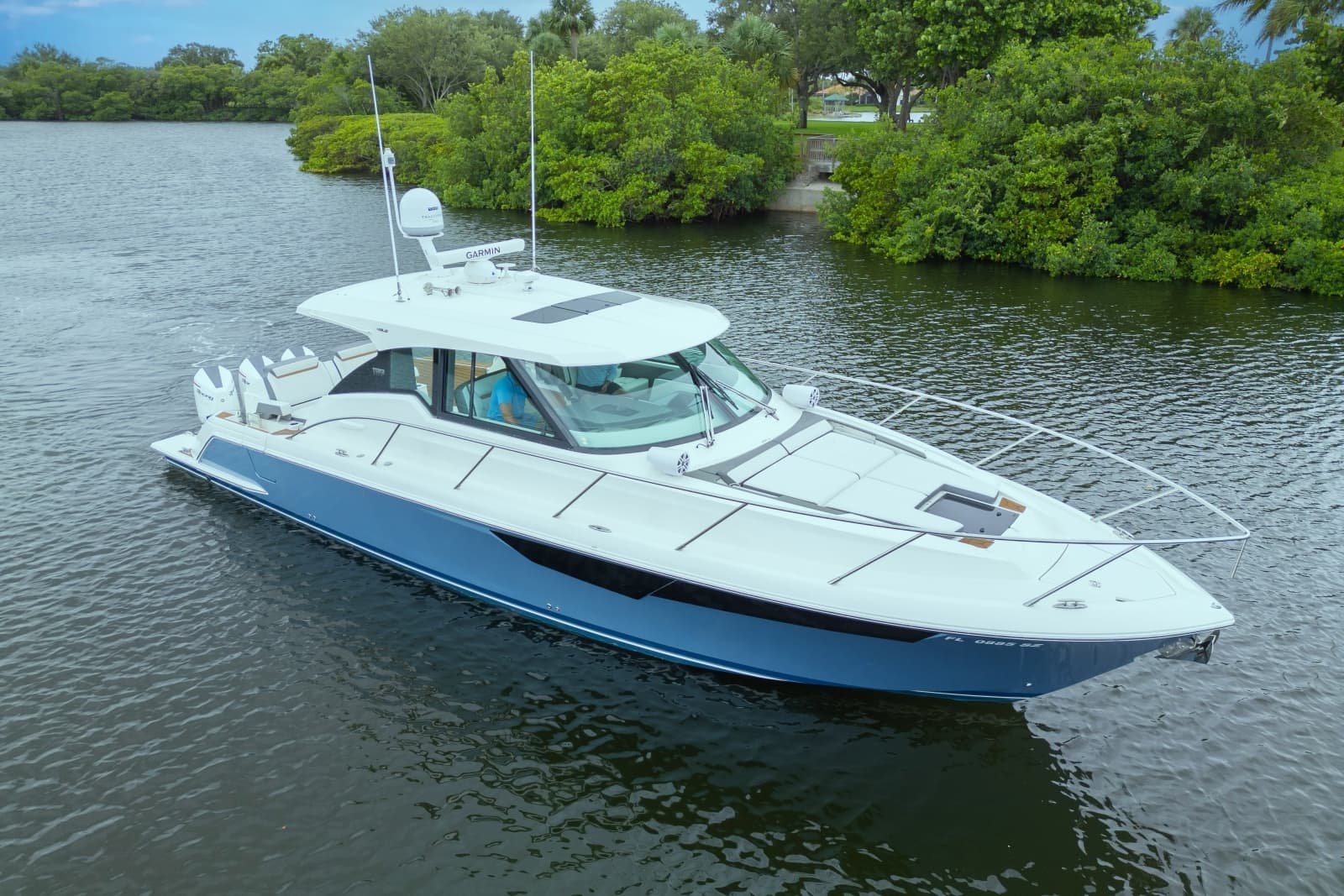 2021 Tiara Yachts 43 LE