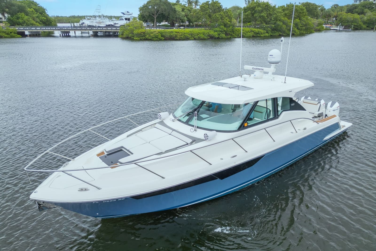 2021 Tiara Yachts 43 LE