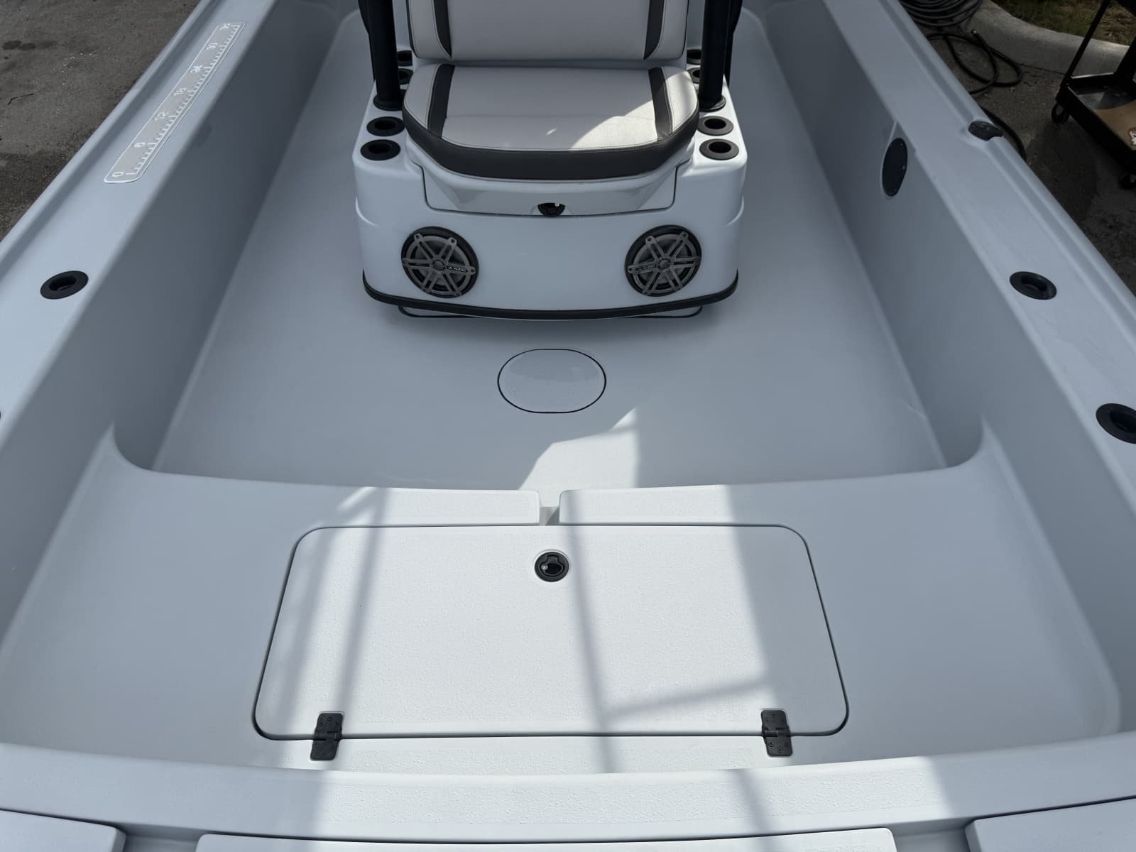 2017 Yellowfin 24 Bay CE
