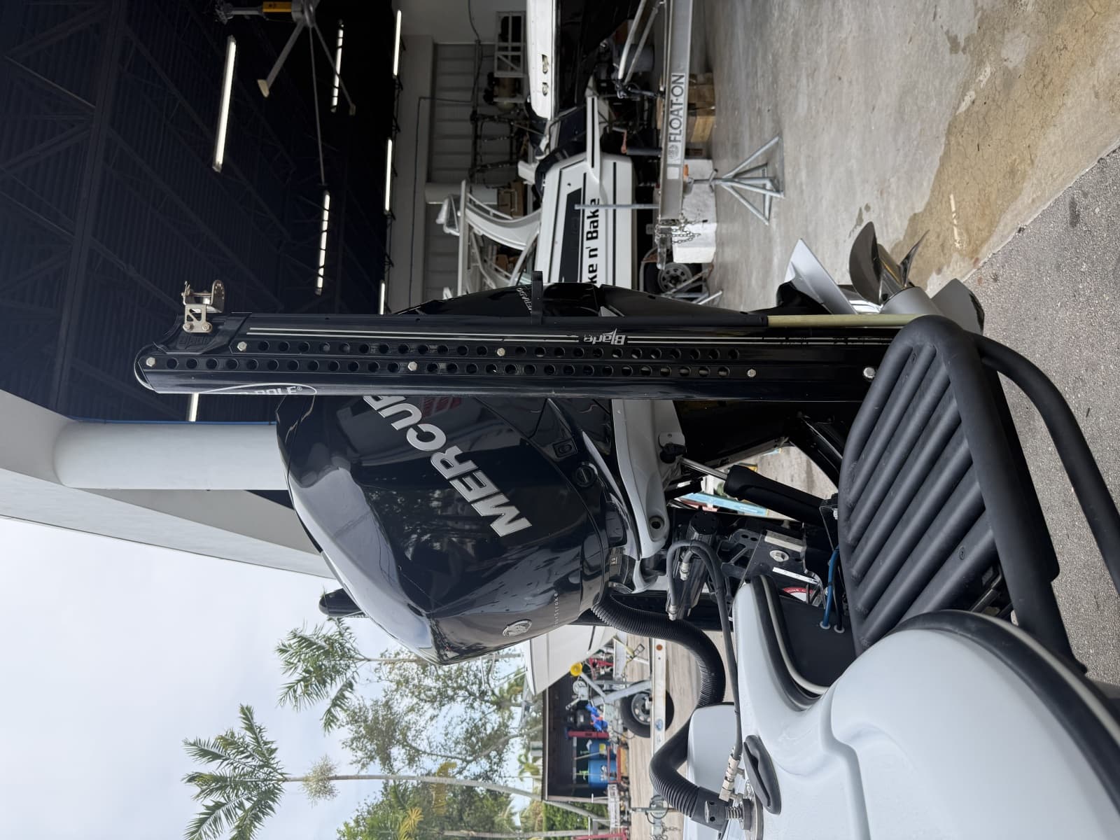 2017 Yellowfin 24 Bay CE