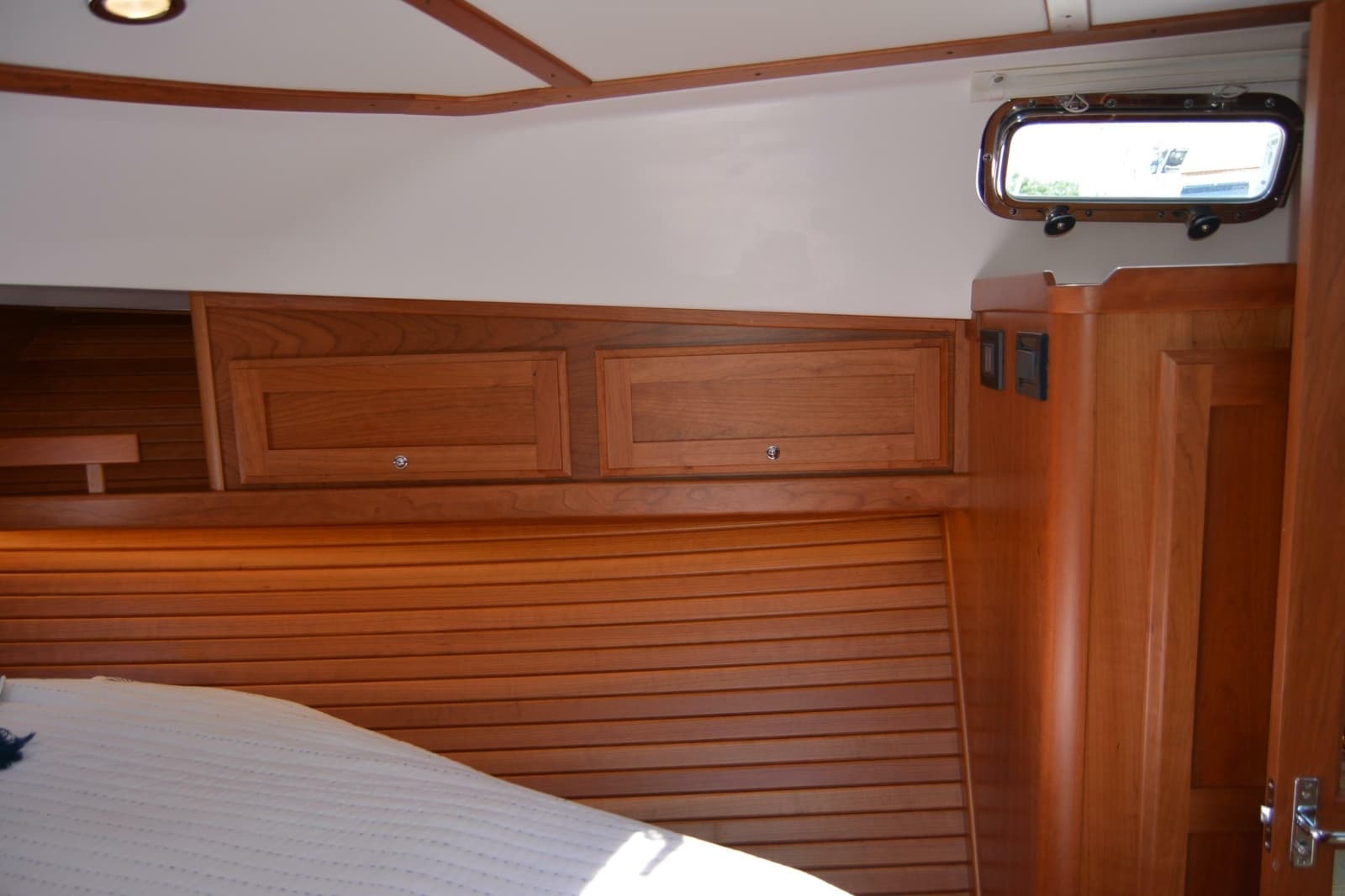 2021 Sabre 38 Salon Express