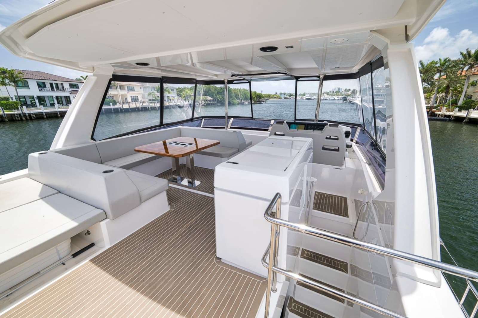 2023 Leopard 46 Powercat