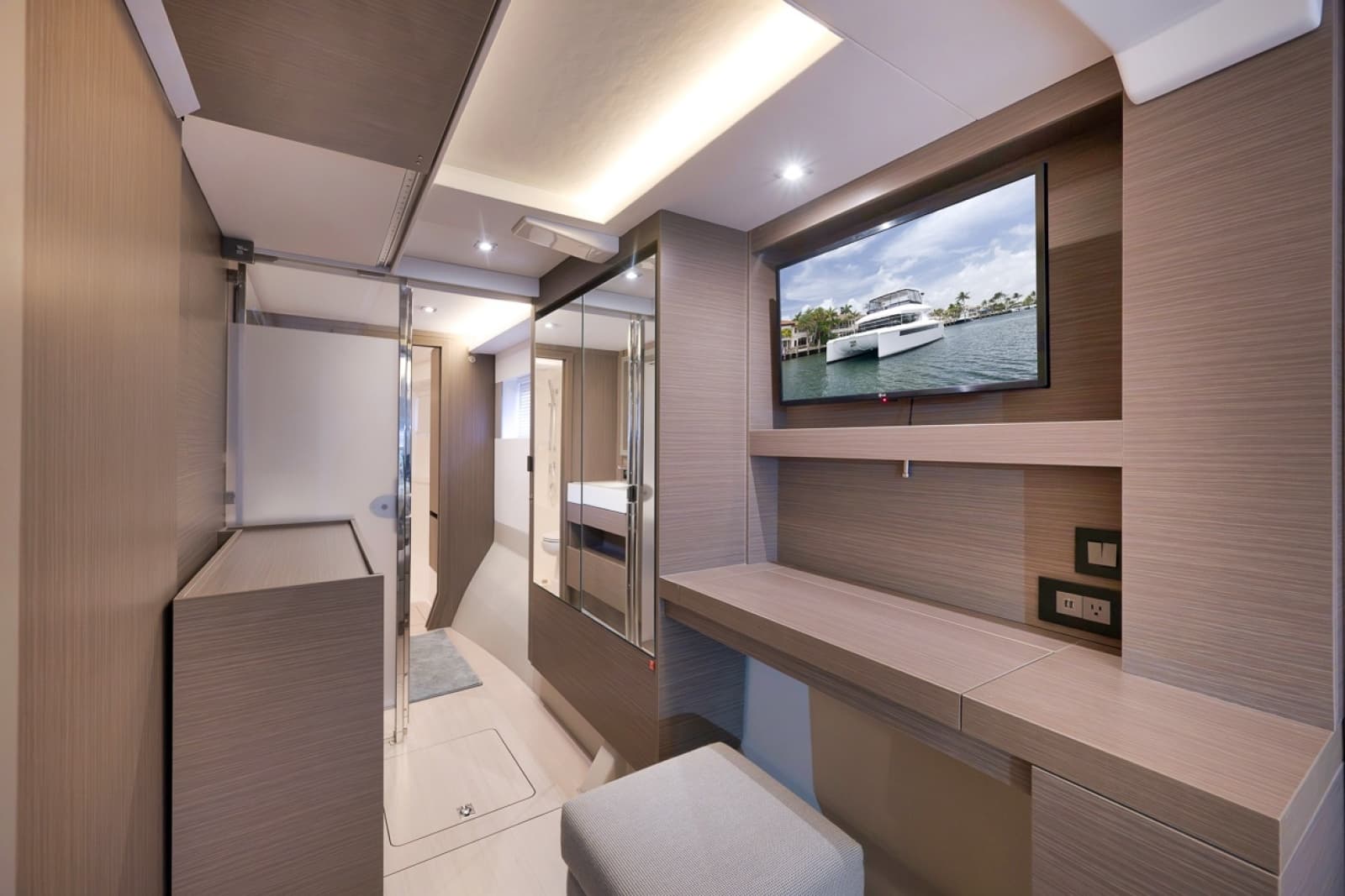 2023 Leopard 46 Powercat