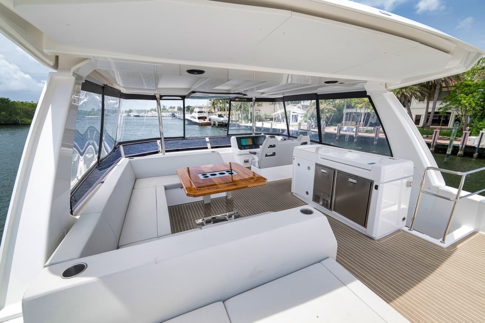2023 Leopard 46 Powercat