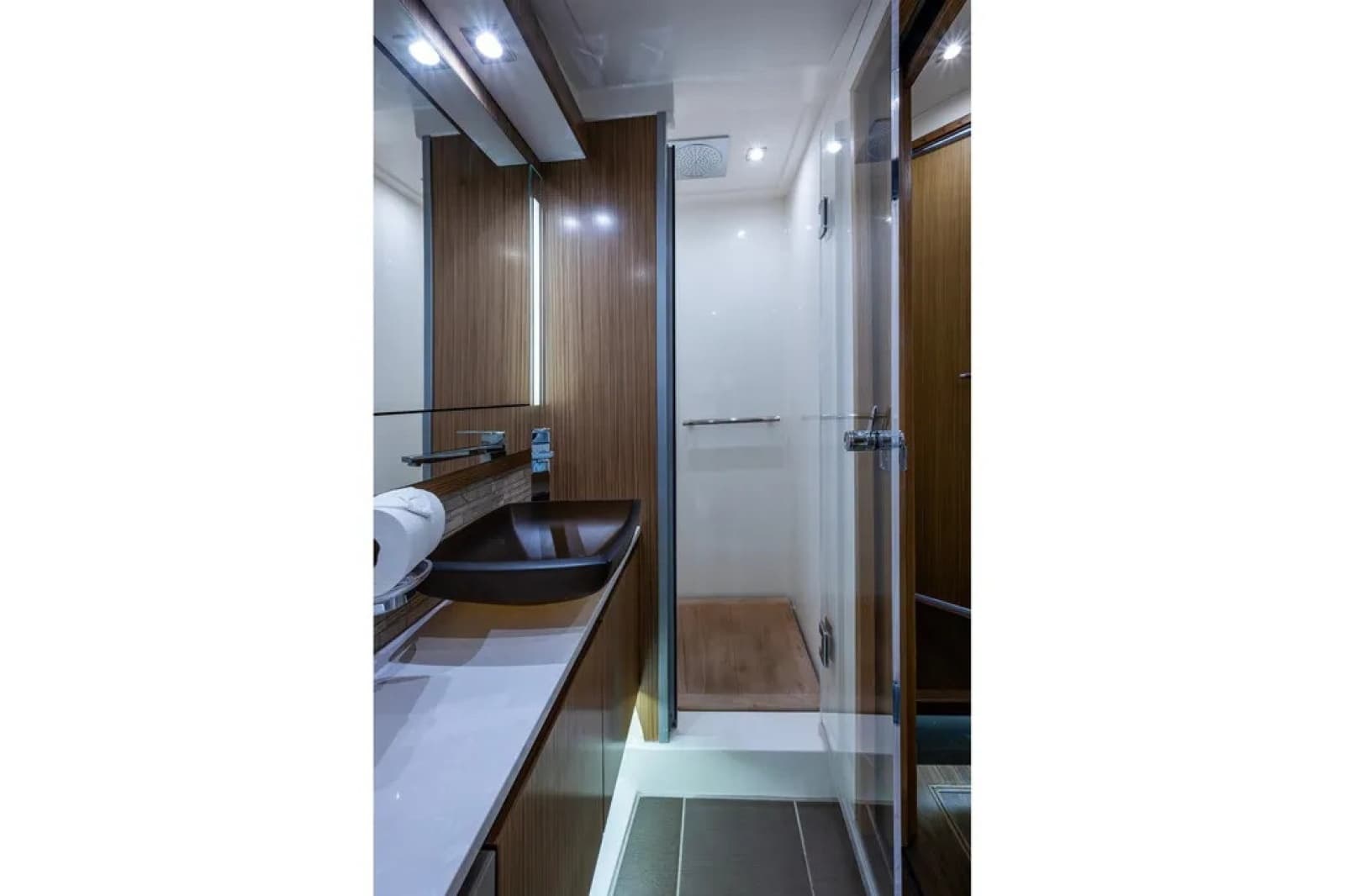 2018 Sea Ray L550 Fly