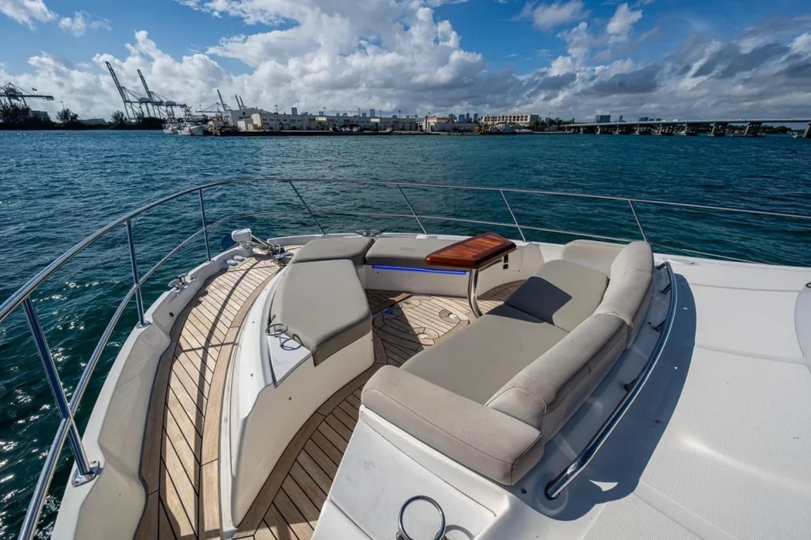 2018 Sea Ray L550 Fly
