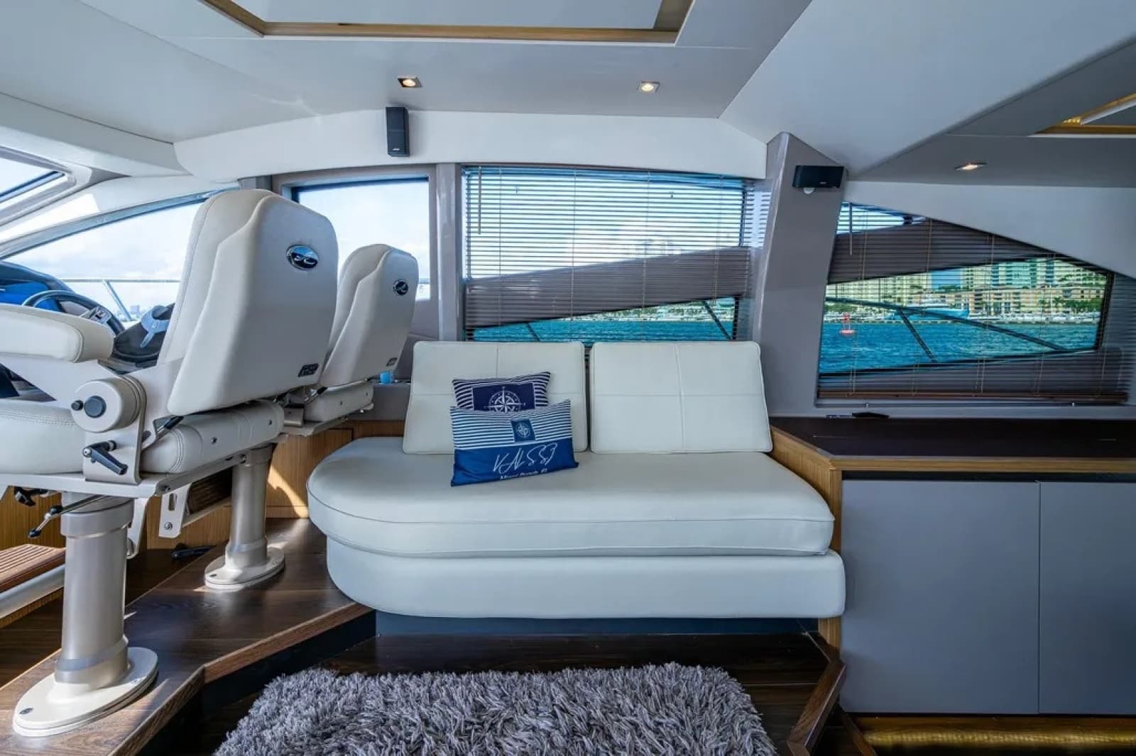2018 Sea Ray L550 Fly