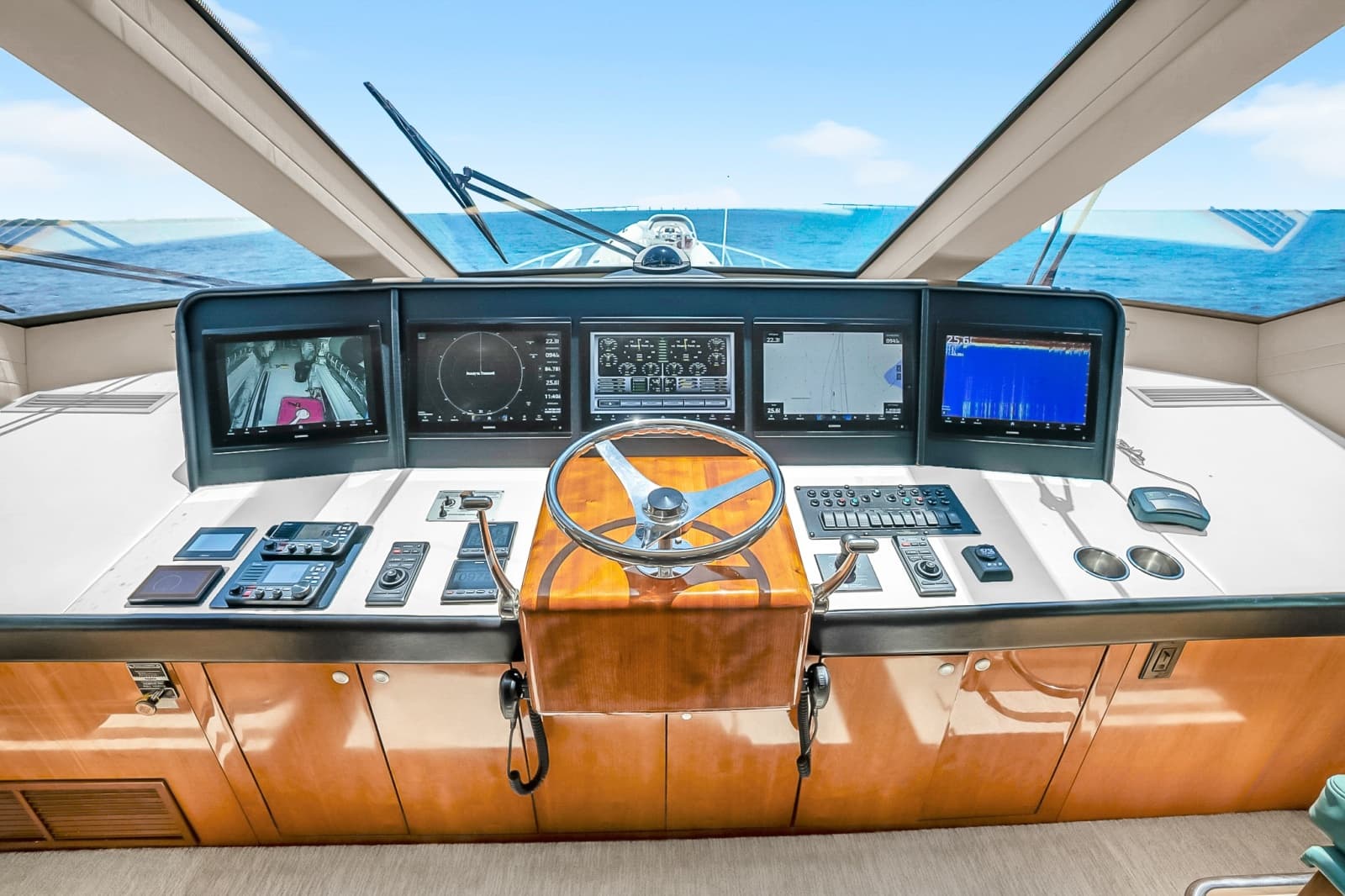 2008 Hatteras Convertible