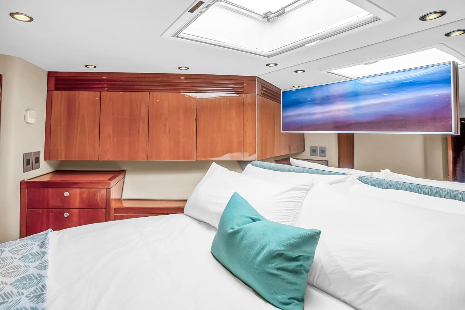 2008 Hatteras Convertible