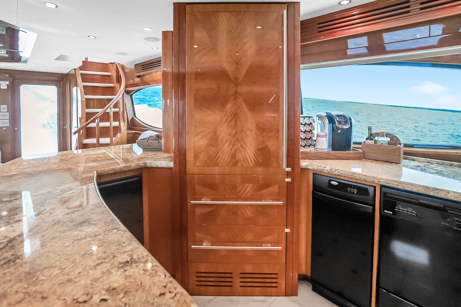2008 Hatteras Convertible