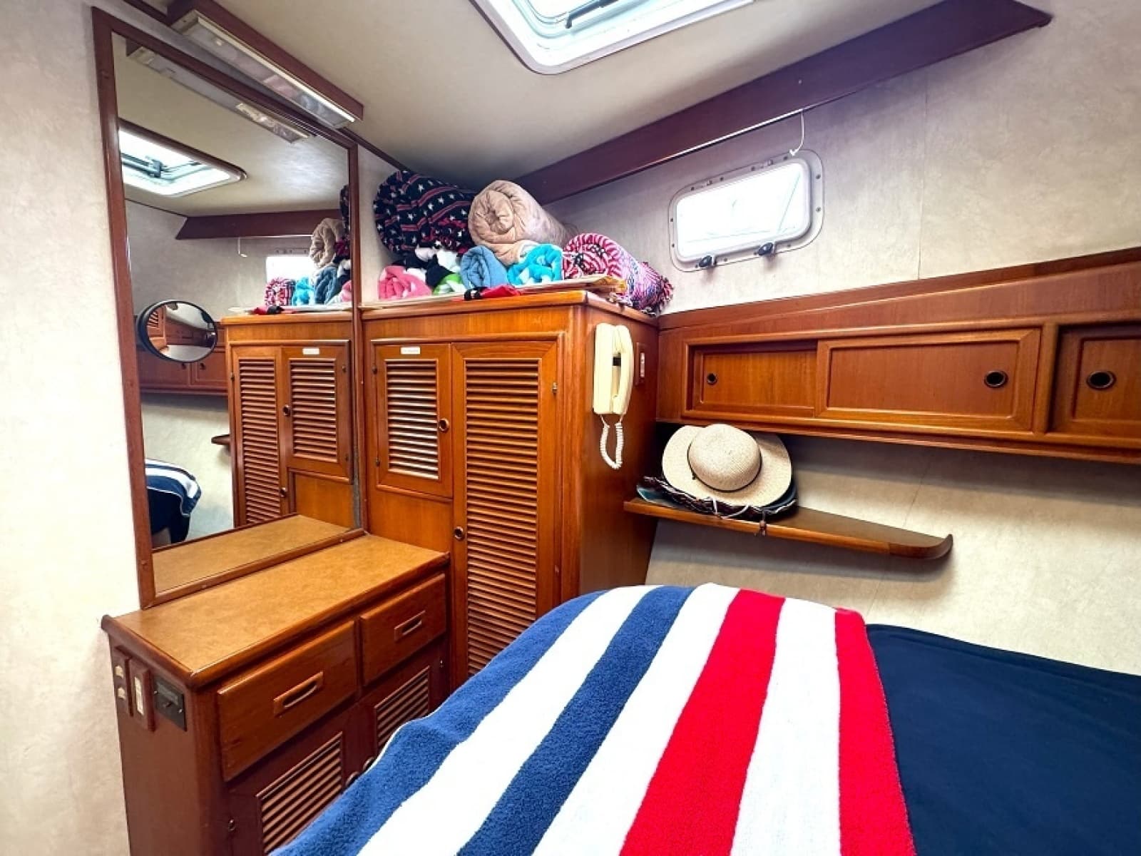 1988 Offshore Yachts 