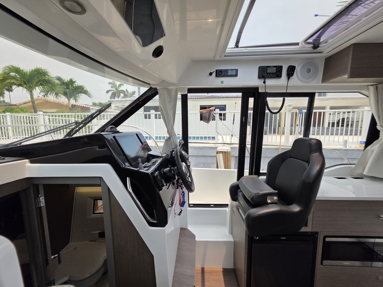 2025 Jeanneau NC 895 Series 2