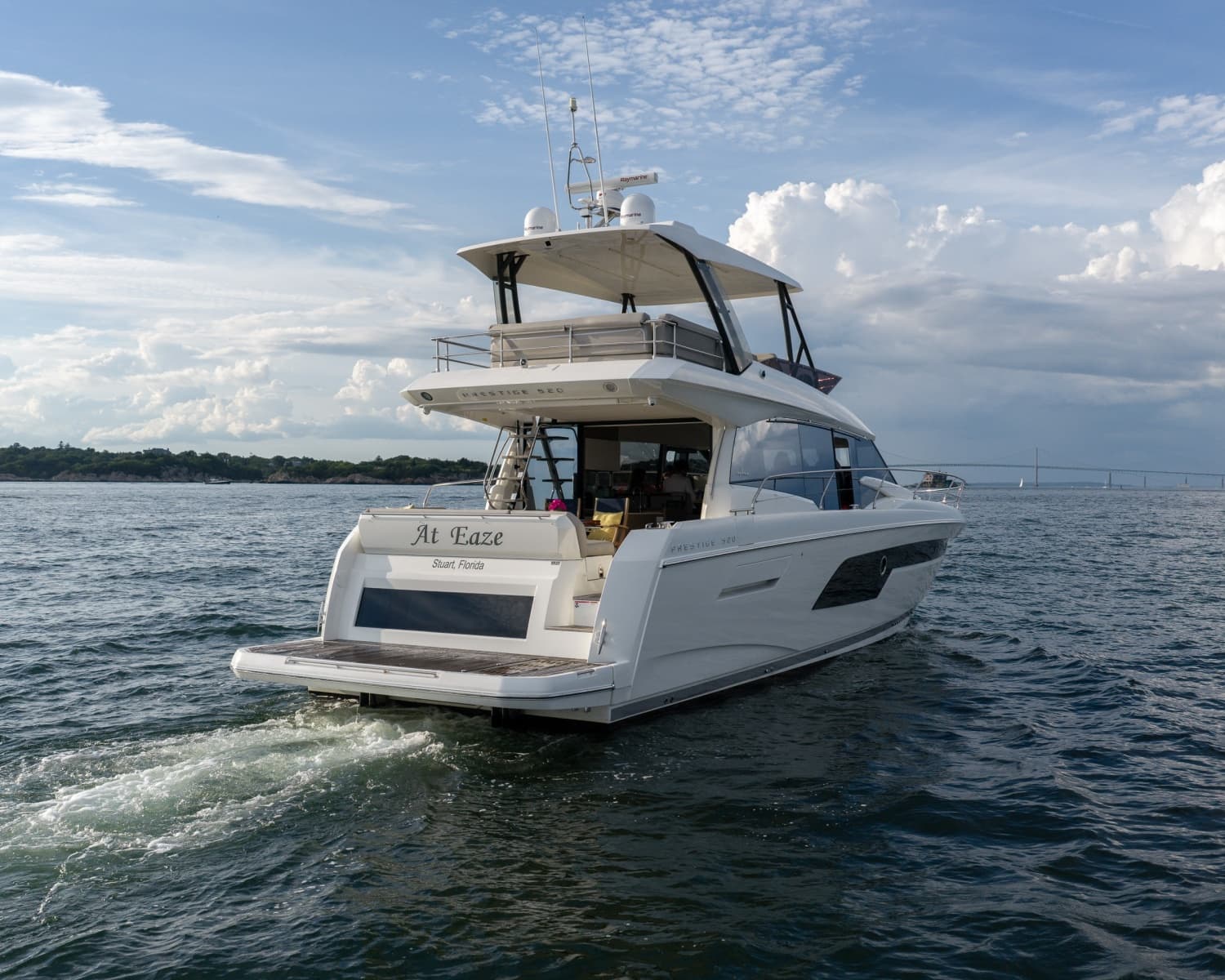 2022 Prestige 520