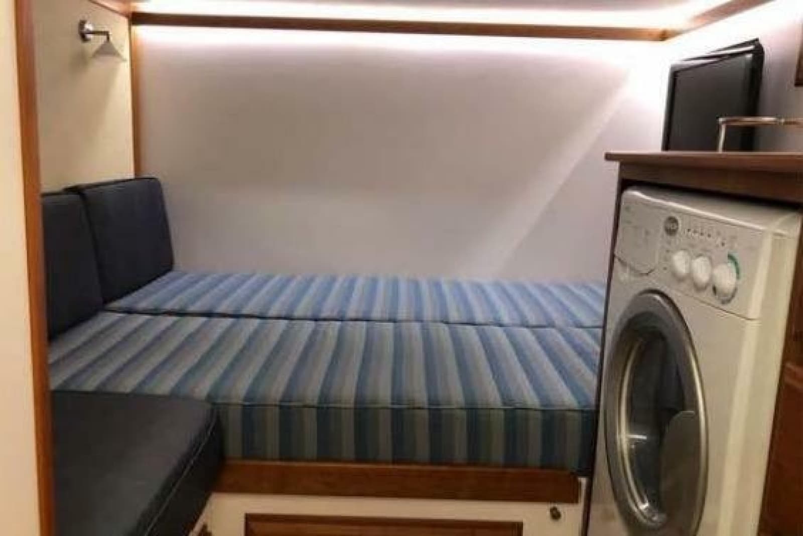 2012 Sabre 48 Salon Express
