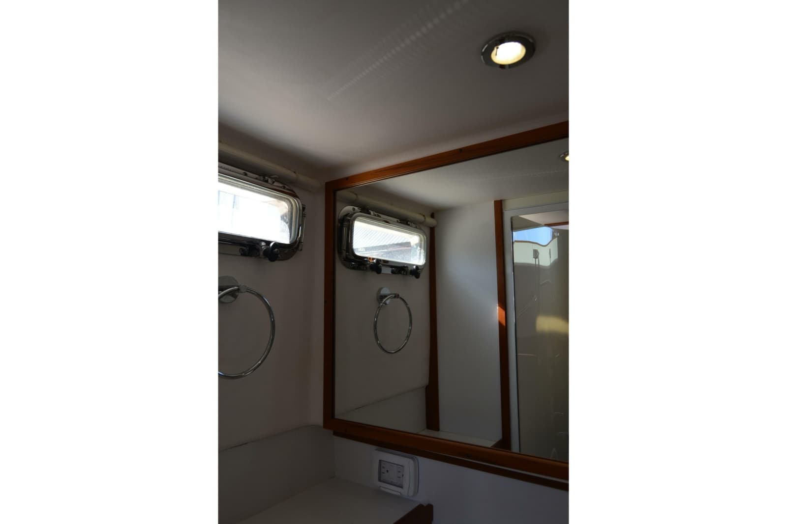 2012 Sabre 48 Salon Express