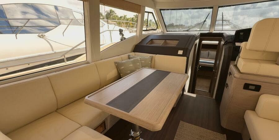 2024 Greenline 48 Fly Hybrid