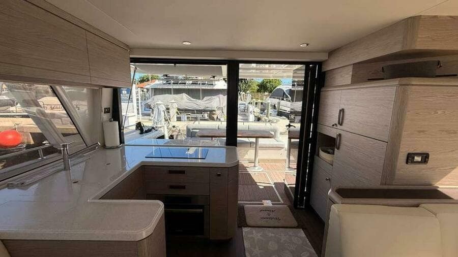 2024 Greenline 48 Fly Hybrid