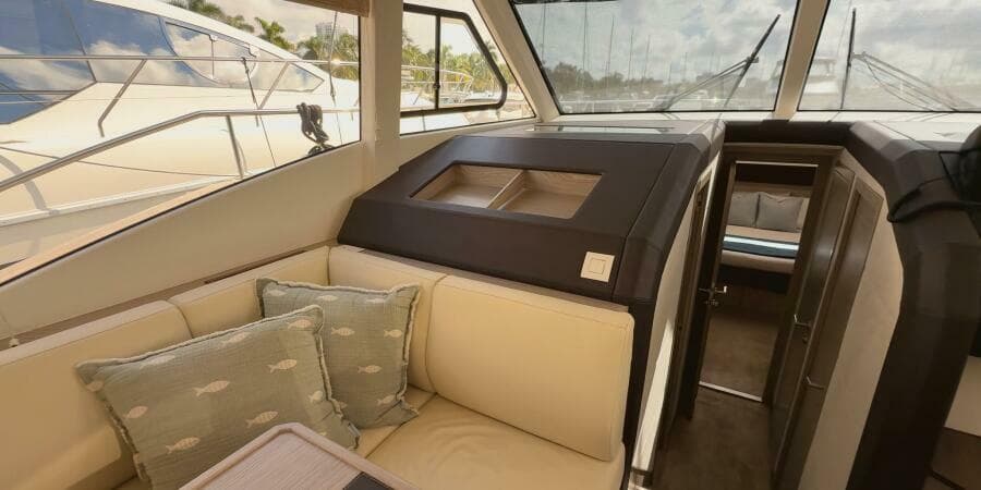 2024 Greenline 48 Fly Hybrid