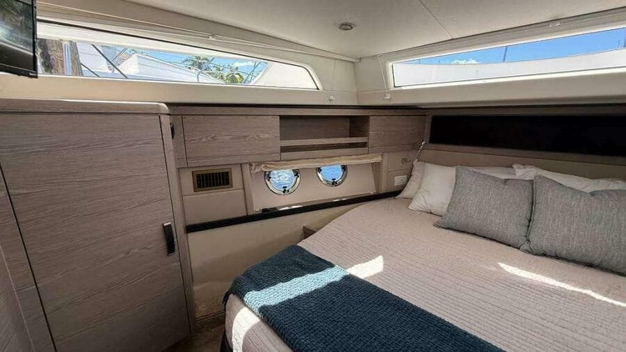 2024 Greenline 48 Fly Hybrid