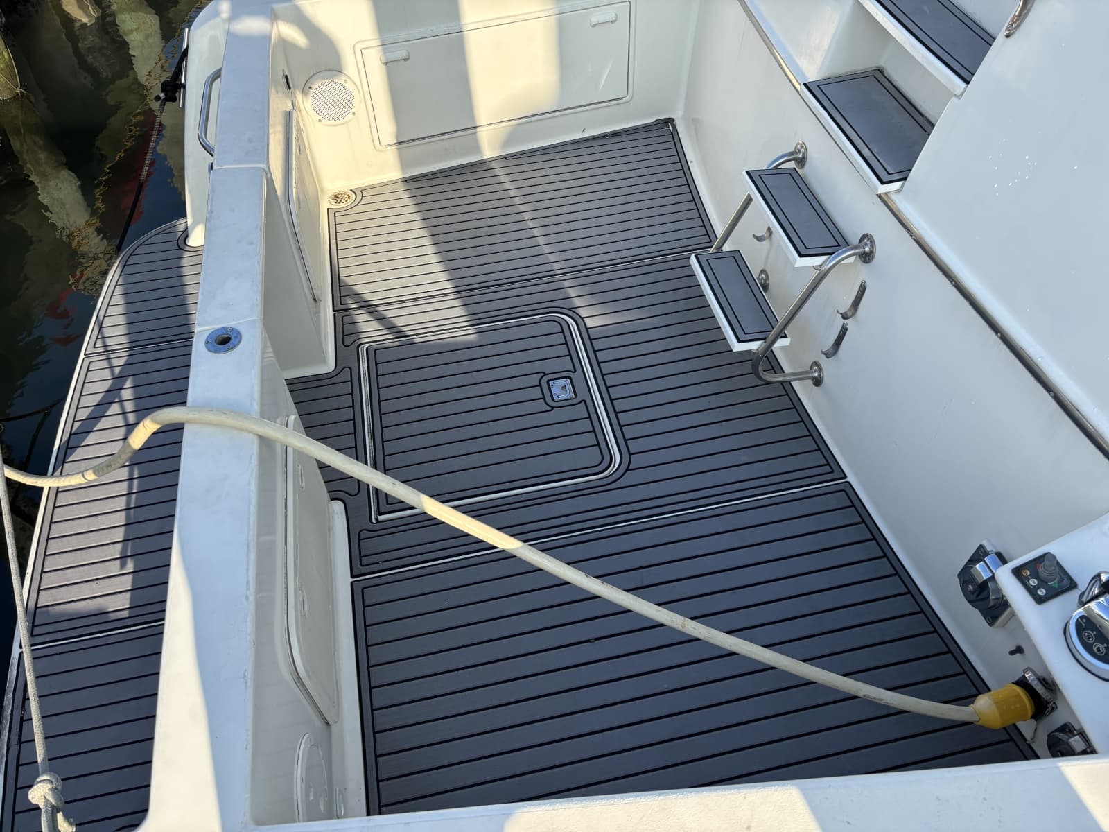 1995 Ocean Cockpit Motor Yacht