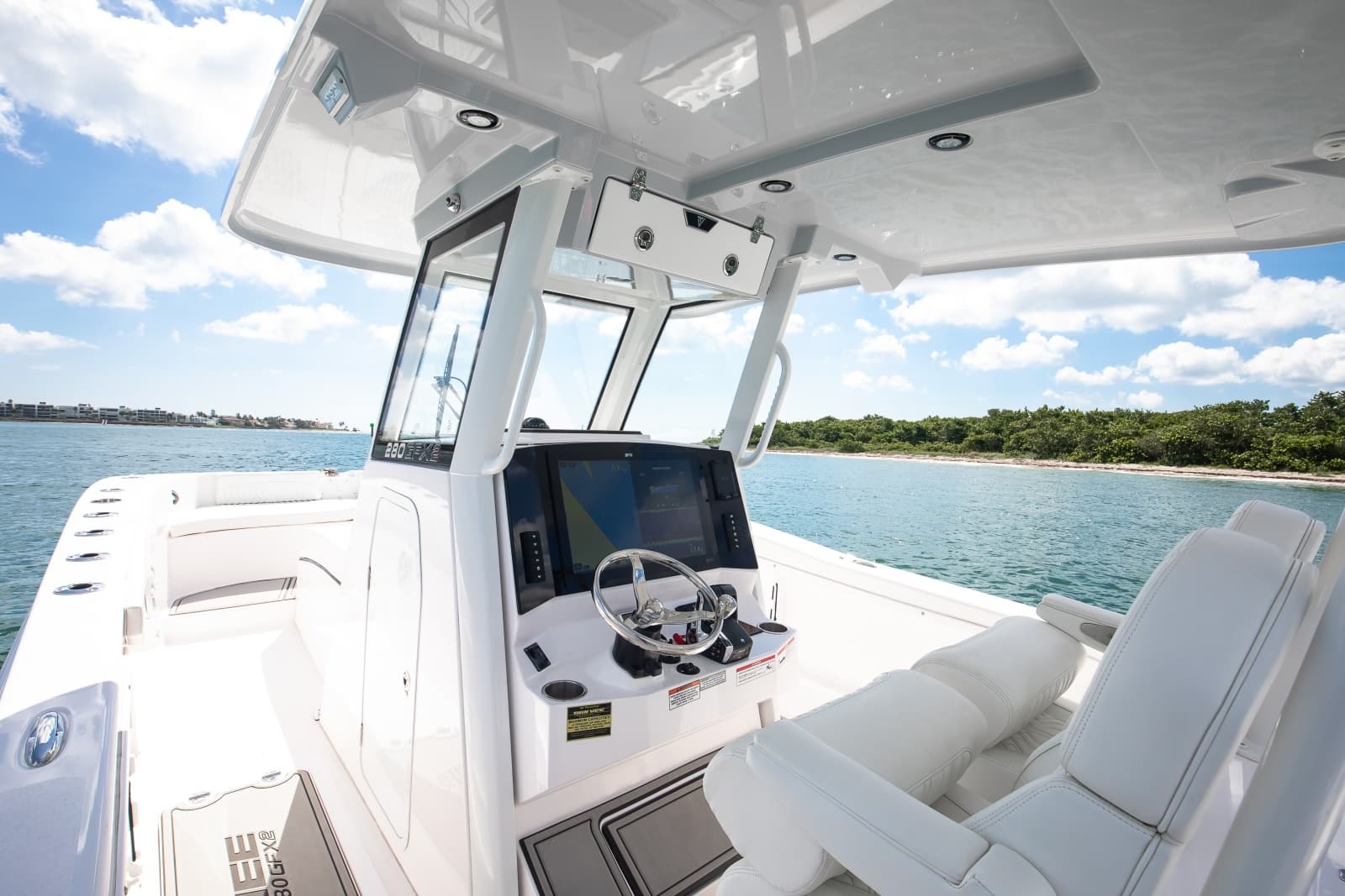 2025 Twin Vee 280 GFX2 CC